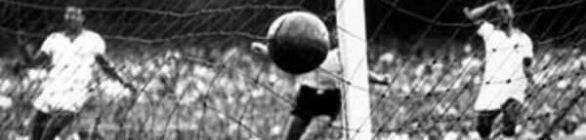 Dia 62 anos antes, o Brasil perdia a sua Copa para o Uruguai em pleno Maracanã