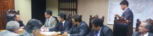 Ministro dos Transportes se reúne com bancada baiana e Antonio Brito coloca novo