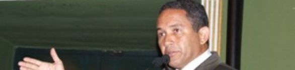 Bahia decide trabalhar e adia coletiva