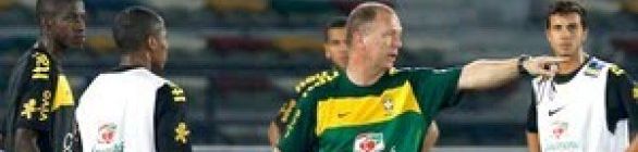 Mano Menezes vai rever seus conceitos para a 2ª partida
