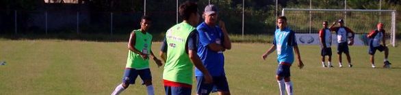 Enquanto a folia rola em Salvador, Bahia treina e foca na posse de bola