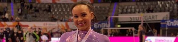 Terceira cirurgia no joelho aos 20 anos não tira sorriso de Rebeca Andrade