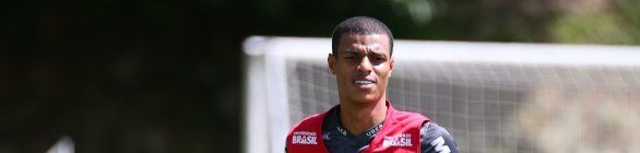 Emprestado pelo Atlético-MG, Lucas Cândido realiza exames no Vitória 