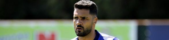 Médico do Bahia revela que Giovanni não joga mais neste ano