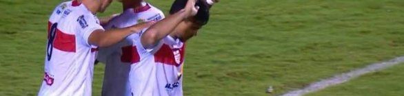 Vitória emite nota e promete cobrar multa do CRB por escalação de Léo Ceará