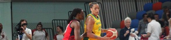 Seleção feminina estreia com derrota para os EUA no Pré-Olímpico das Américas
