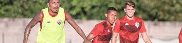 Geninho confirma Vico e Ronaldo como titulares