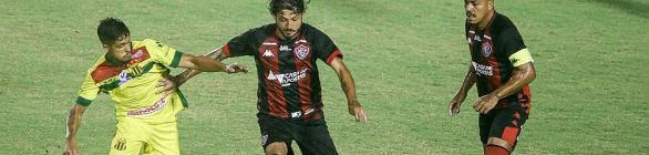 Com gol de Thiago Carleto, Vitória bate o Sampaio Corrêa e larga bem na Série B