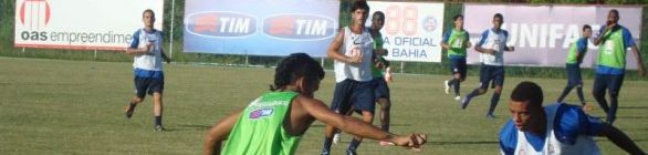 Bahia volta aos trabalhos e Falcão ganha opções para o time