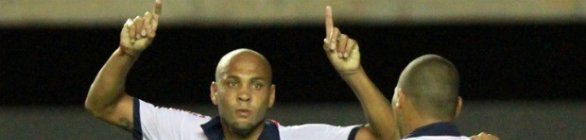 Na véspera de completar 50 jogos pelo Bahia, Souza enaltece grupo