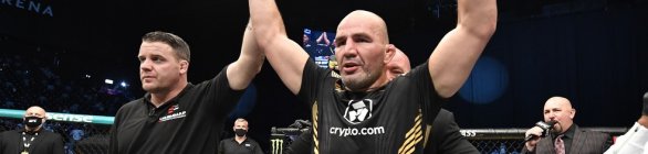UFC 267: Glover Teixeira finaliza Jan Blachowicz e é campeão do Ultimate aos 42