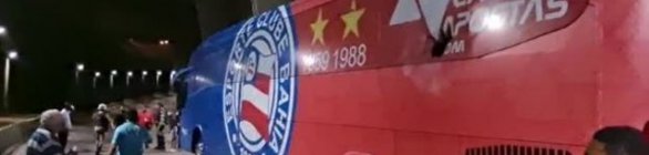 Ataque ontra ônibus do E.C. Bahia