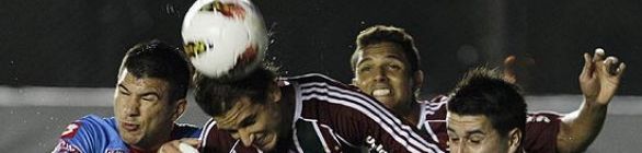 Flu sofre, vence o Arsenal e garante melhor campanha da fase de grupos