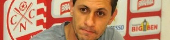 Vitória anuncia contratação do meia Eduardo Ramos