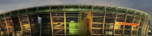 Arena Fonte Nova é iluminada em homenagem a Pelé