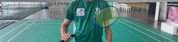 Gabriel Casara participa de sua primeira competição profissional de Badminton