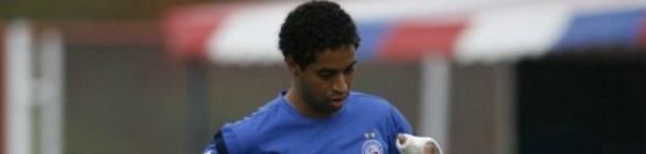 Ávine não teme pressão de voltar a jogar com o Bahia na zona de degola
