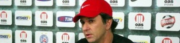 Caio Júnior elogia elenco do Bahia: ‘Tenho ótimas opções’