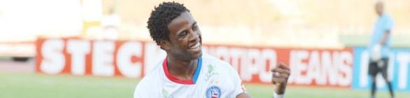 Adriano Michael Jackson treina no Bahia mesmo sem assinar contrato