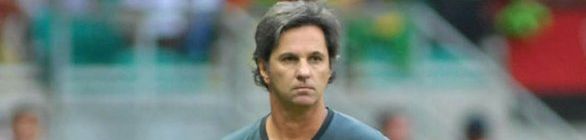 Caio Junior critica gramado do Joia da Princesa: ‘O campo é ruim’
