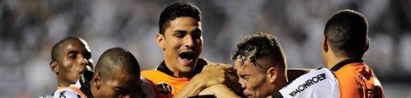 Ponte falha, mas arranca empate com Lanús e mantém final aberta
