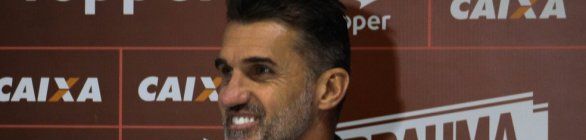 “Hoje estou feliz”, diz Mancini após triunfo sobre o Atlético-MG e fuga do Z-4