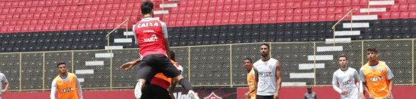 Com retornos de laterais, Mancini faz testes e ensaia o Vitória no Barradão