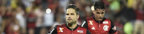 Diego e Réver decidem no fim, e Flamengo goleia o Bahia na Ilha do Urubu
