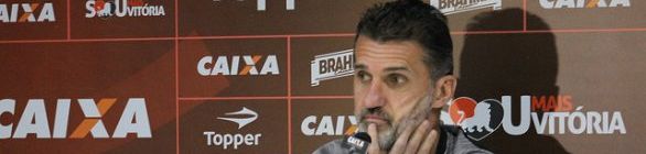 Mancini afirma que Vitória exagerou e sofreu “castigo” contra o Atlético-PR