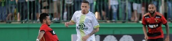 Emoção até o fim: com um a menos, Sport arranca empate com a Chape e segue fora 