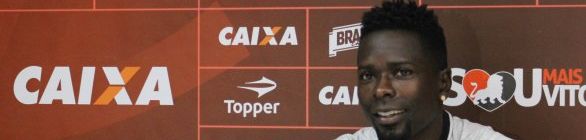 Sem Kanu, Vitória divulga lista de relacionados para encarar o ABC