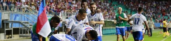 Bahia anula o Santos no 1º tempo, cansa e abre espaço para contra-ataques