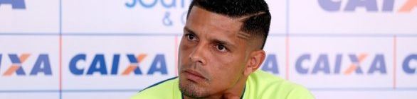 Anderson pede que vice do Nordeste fique para trás: O Vasco não quer saber disso