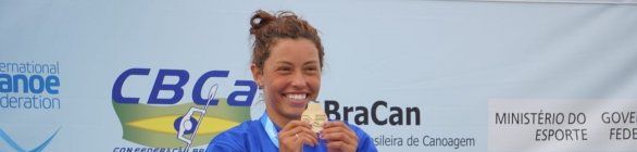  Ana Sátila vira na garra e leva o título mundial inédito no K1 extremo
