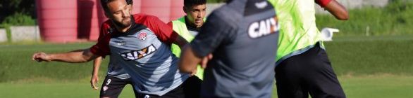 Com péssima lembrança do Santos, Vitória busca exorcizar fantasma 