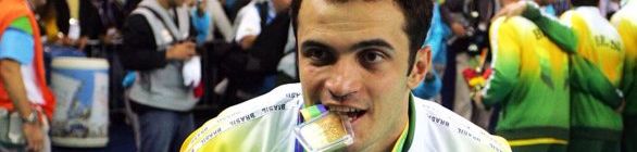 Falcão celebra primeiro ouro olímpico e pede futsal nos Jogos: 