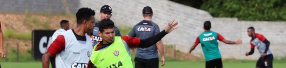 Com Edcarlos em campo e sem Elias e Bou, Vitória volta a treinar na Toca do Leão