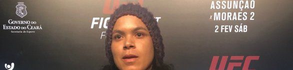 A pedido da mãe, Amanda Nunes aponta aposentadoria após provável luta com Holly 