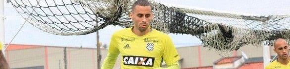 Jogador de 25 anos assina contrato válido até o fim da temporada