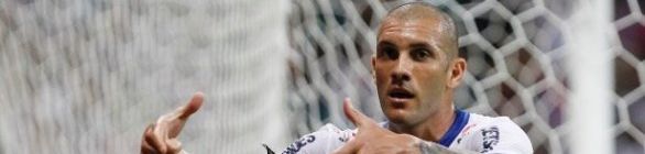 Roger comemora fim do jejum de gols de Fernandão: