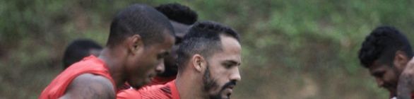 Vitória faz último treino antes de enfrentar o Cuiabá, e Negueba é relacionado