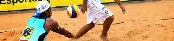 VOLEI DE PRAIA - DUPLAS DO VITÓRIA DISPUTA TORNEIO PREPARATIVO PARA EVENTOS 