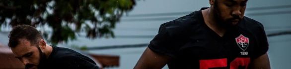 FUTEBOL AMERICANO – EQUIPE TREINA NO BARRADÃO
