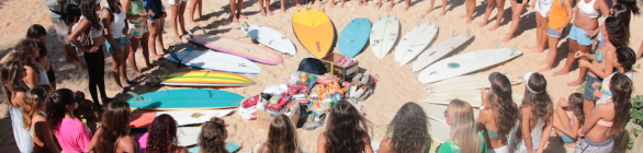 Praia do Forte Pro: Surfistas se reúnem em Stella Maris