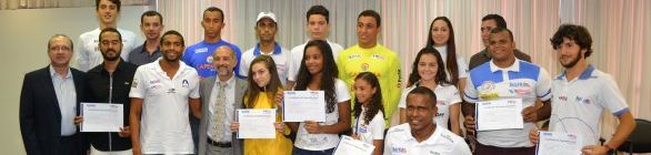 Atletas recebem certificados do programa estadual de Incentivo ao Esporte Amador