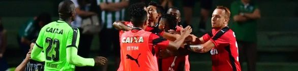 Preste a fechar um mês sem triunfos Vitória tenta evitar marca contra o Coritiba