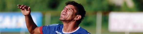 Expulso contra o Coritiba, Edson se junta a Allione e desfalca o Bahia no doming