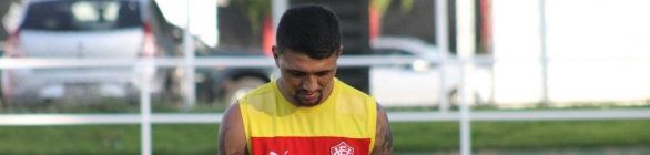 Sem Kieza e Fillipe Soutto, Vitória relaciona 20 atletas para partida.