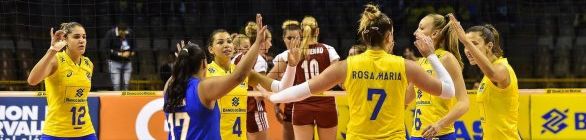 Em noite de Natália, Brasil vence Polônia no 1º amistoso entre as seleções