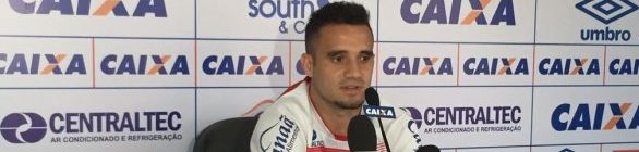 “Zero bala”, Maikon Leite espera fazer valer lei do ex contra o Sport: